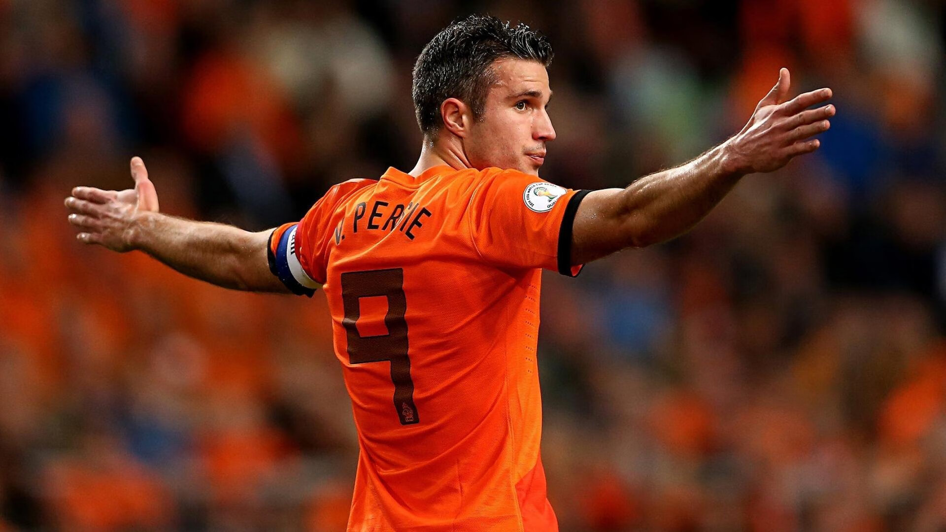 爱游戏官方-“德甲争冠进入关键期，豪门战斗不断”，德甲榜首大战